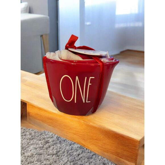 Rae Dunn Red Measuring Cups - Valentine's Day - NWT - Picture 1 of 3